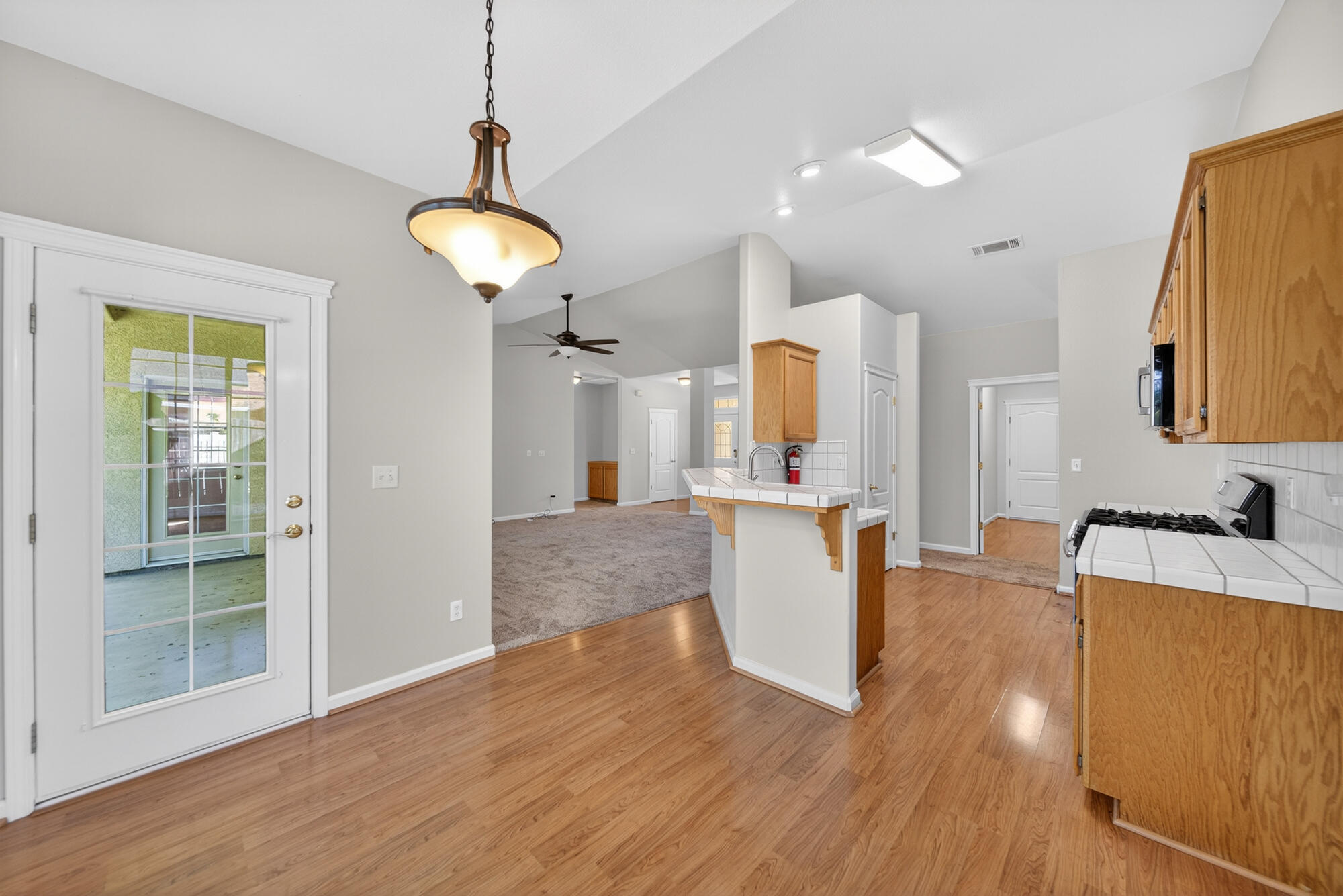 647 Olympic Street Redding, CA 96003 - Photo 9 of 39 647 Olympic St., Redding-16