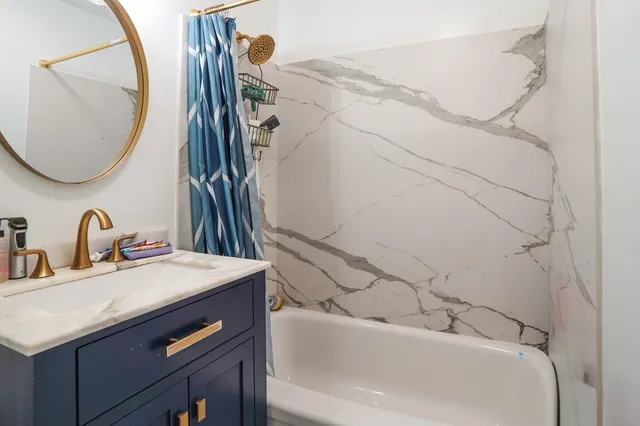 $900,000 | 124 Wyndover Lane, Stamford, CT 06902