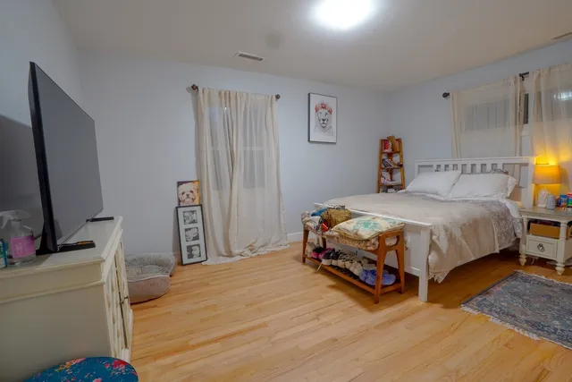 $900,000 | 124 Wyndover Lane, Stamford, CT 06902