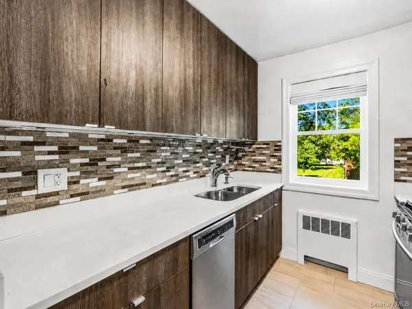 $310,000 | 78-17 226th Street, Unit A | Oakland Gardens