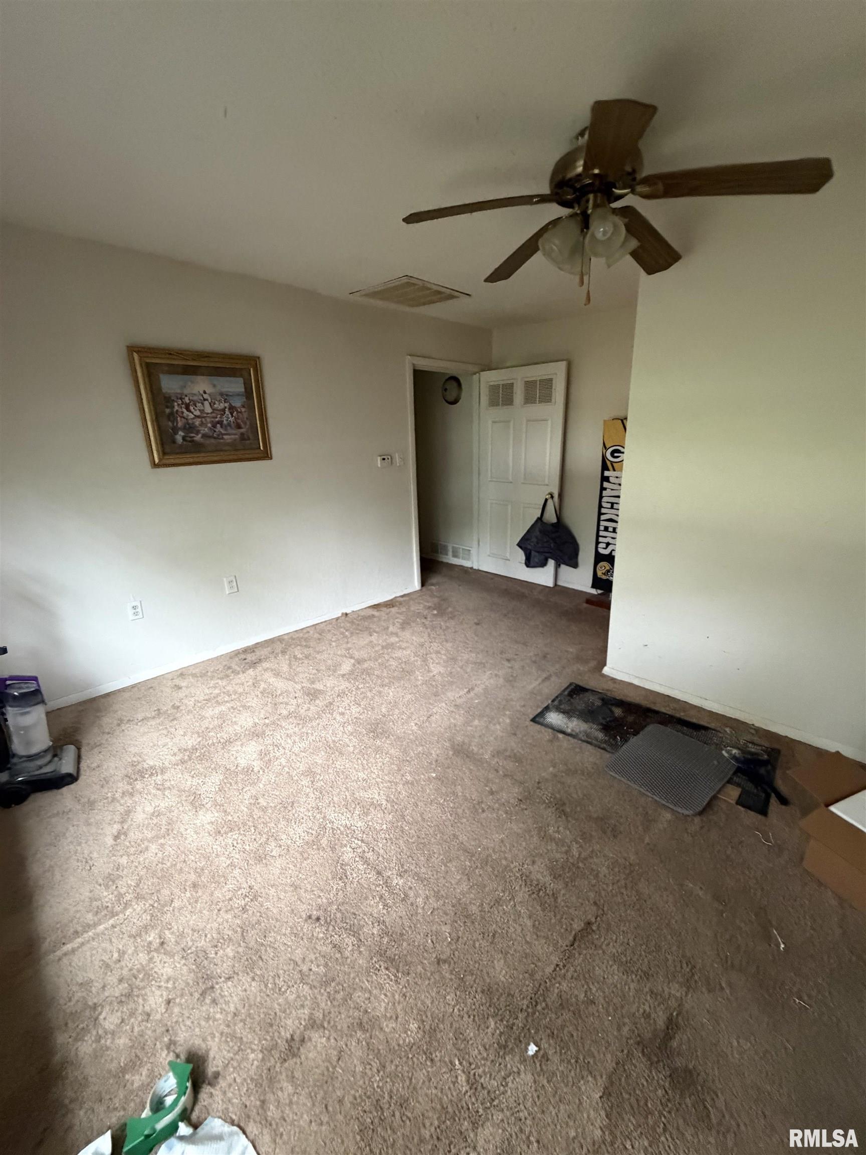 616 East Hays Avenue Decatur, IL 62526 - Photo 4 of 15