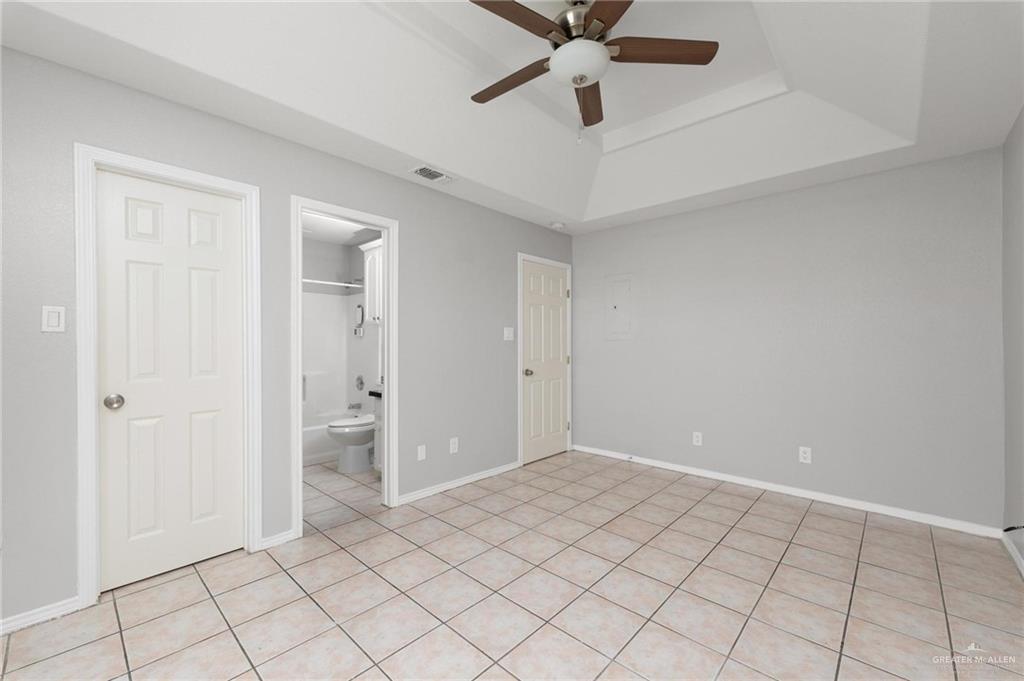 3505 Amando Street, Unit 3 Edinburg, TX 78539 - Photo 11 of 17 a view of an empty room