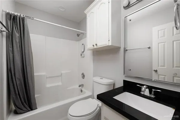 $975 | 3505 Amando Street, Unit 3, Edinburg, TX 78539
