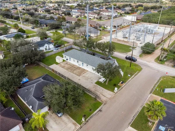 $975 | 3505 Amando Street, Unit 3, Edinburg, TX 78539
