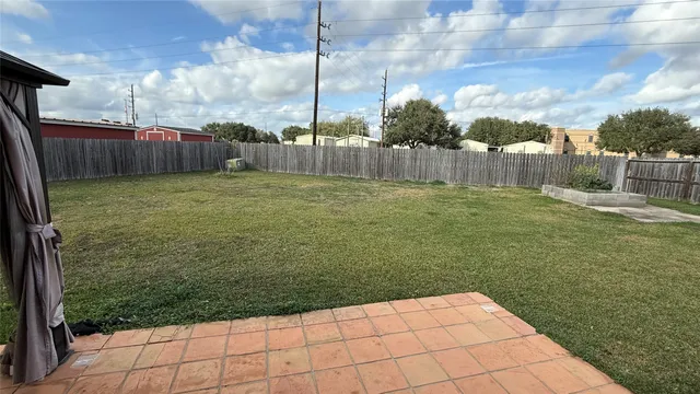 $2,100 | 16806 Pheasant Creek Court, Sugar Land, TX 77498