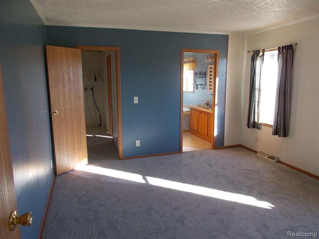 2860 Wells Road Caro, MI 48723 - Photo 5 of 18
