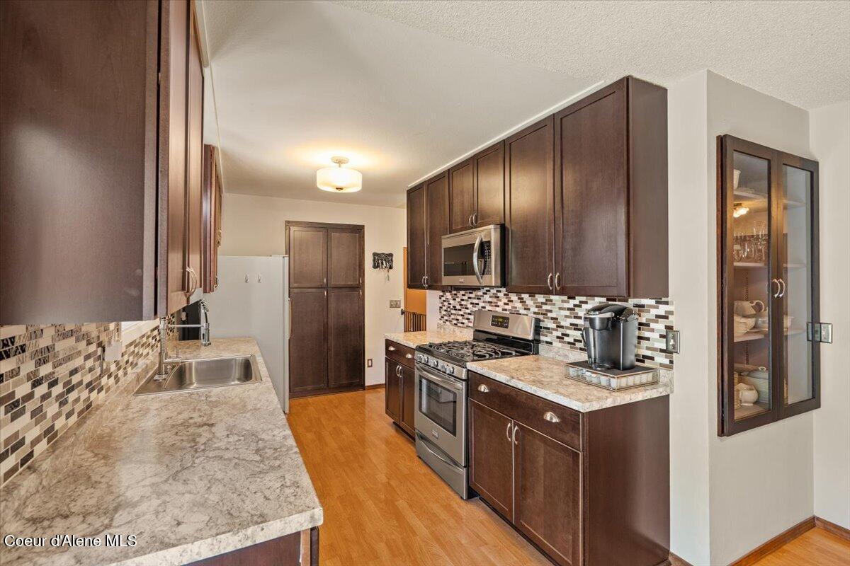 9675 North Valley Way Hayden, ID 83835 - Photo 12 of 50 13-Kitchen