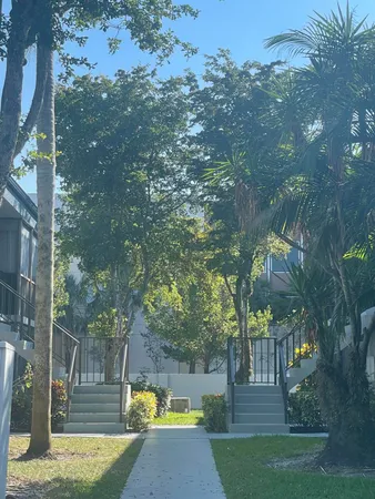 $1,600 | 7523 South Oriole Boulevard, Unit 102, Delray Beach, FL 33446