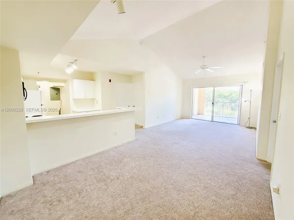 $2,280 | 2600 South University Drive, Unit 321, Davie, FL 33328