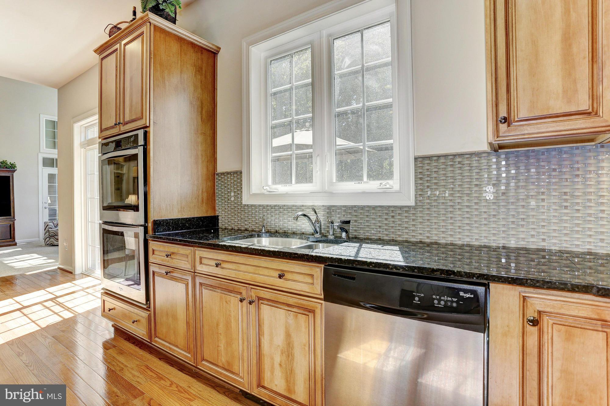 4877 Castlebridge Road Ellicott City, MD 21042 - Photo 8 of 30 Stainless Steel Appliances
