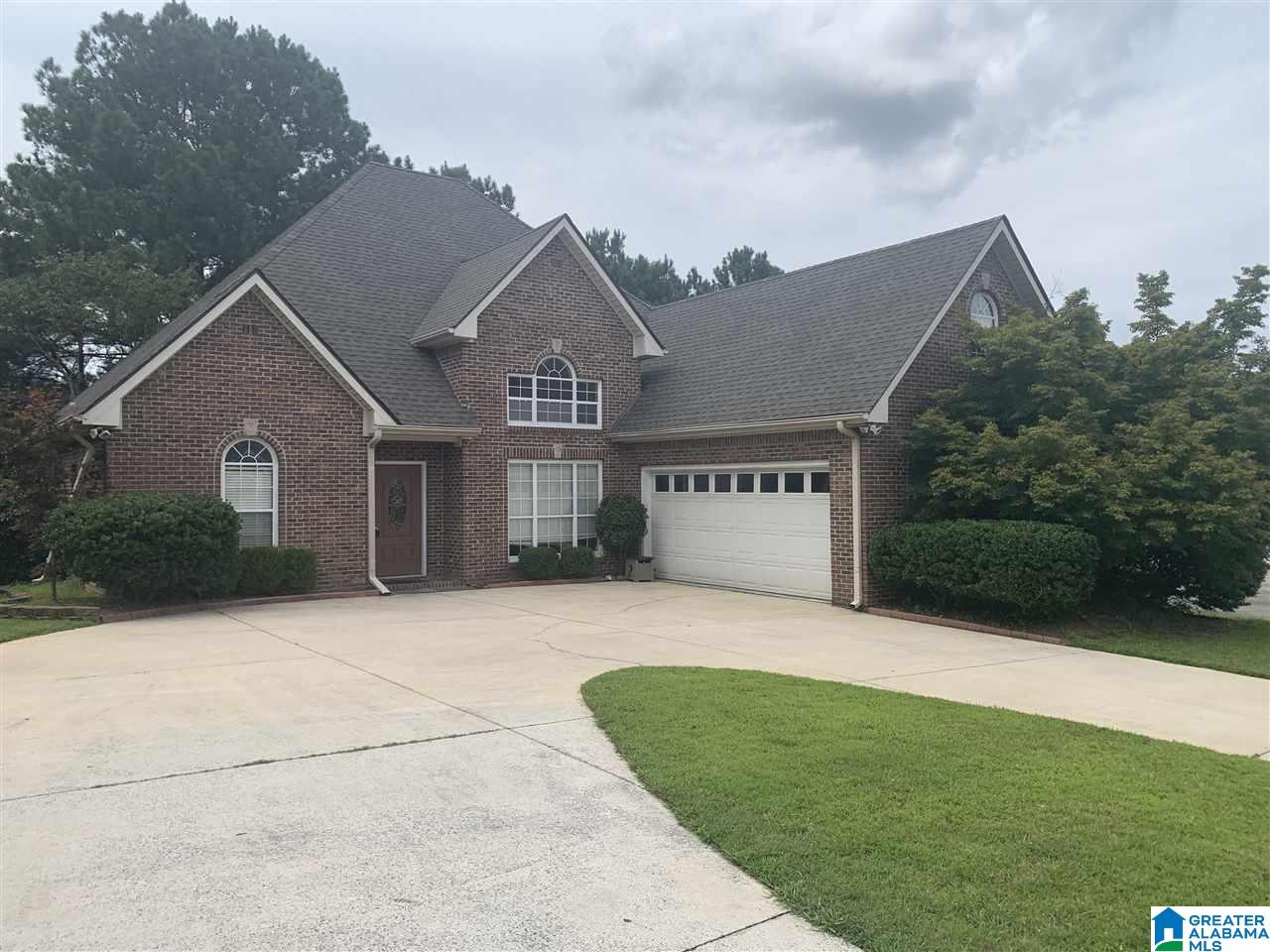 347 Wixford Trace Alabaster, AL 35007 - Photo 2 of 17