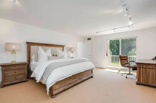 $45,000 | Undisclosed Address, East Hampton, NY 11937