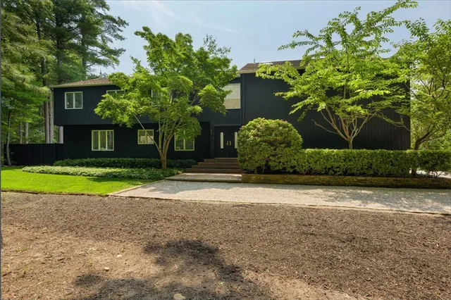 $45,000 | 21 Crooked Highway, East Hampton, NY 11937