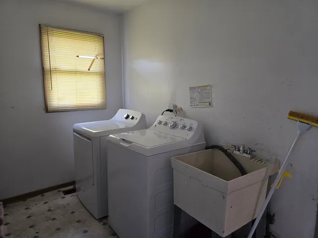 $220,000 | 4061 177th Street, Country Club Hills, IL 60478