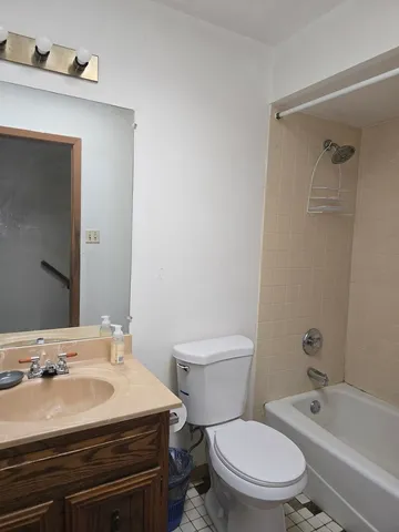 $220,000 | 4061 177th Street, Country Club Hills, IL 60478