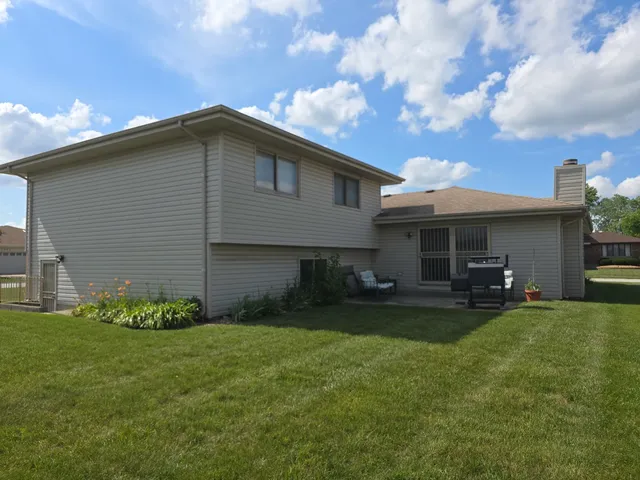 $220,000 | 4061 177th Street, Country Club Hills, IL 60478