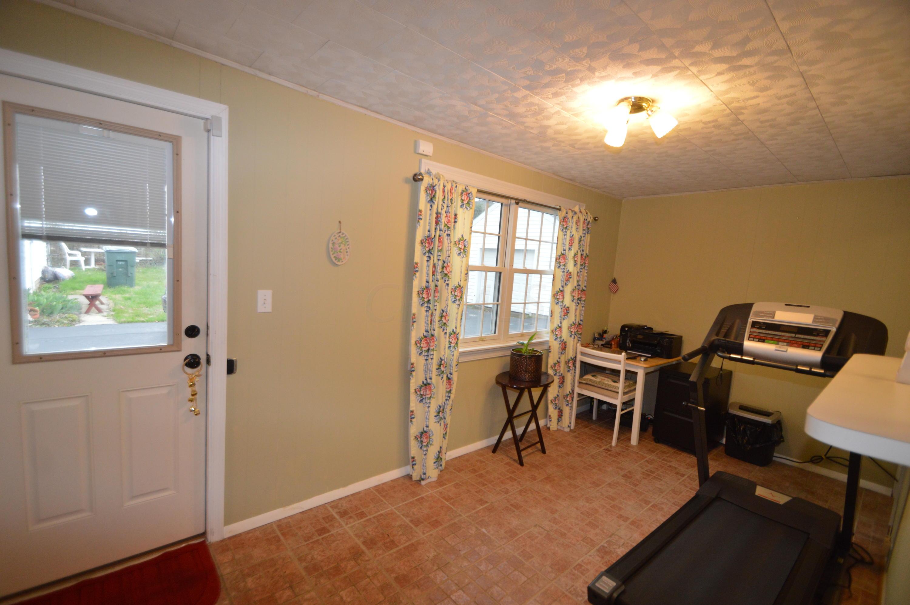 261 Blenheim Road Columbus, OH 43214 - Photo 13 of 26 Gallery Image 13