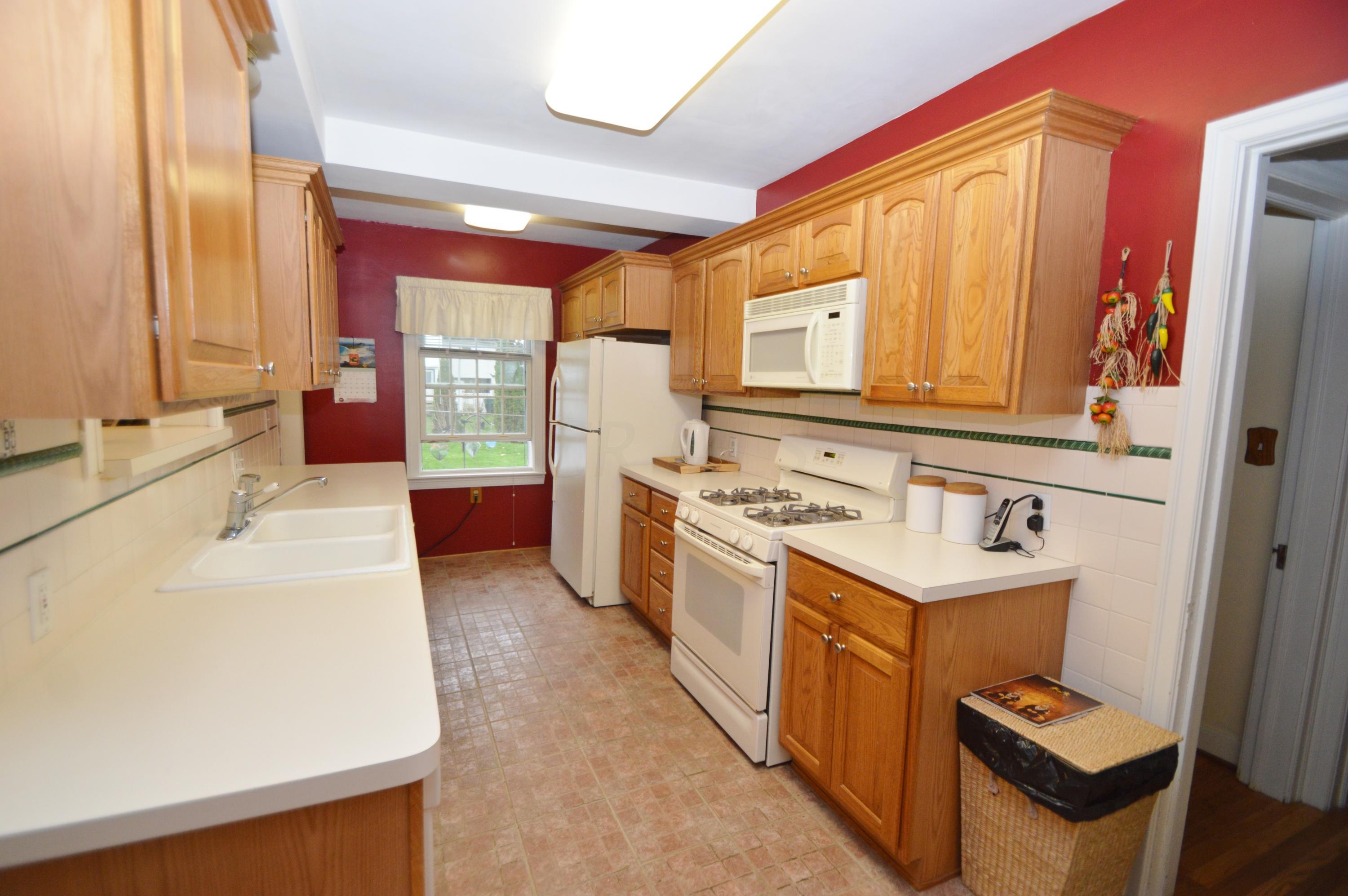261 Blenheim Road Columbus, OH 43214 - Photo 9 of 26 Gallery Image 9