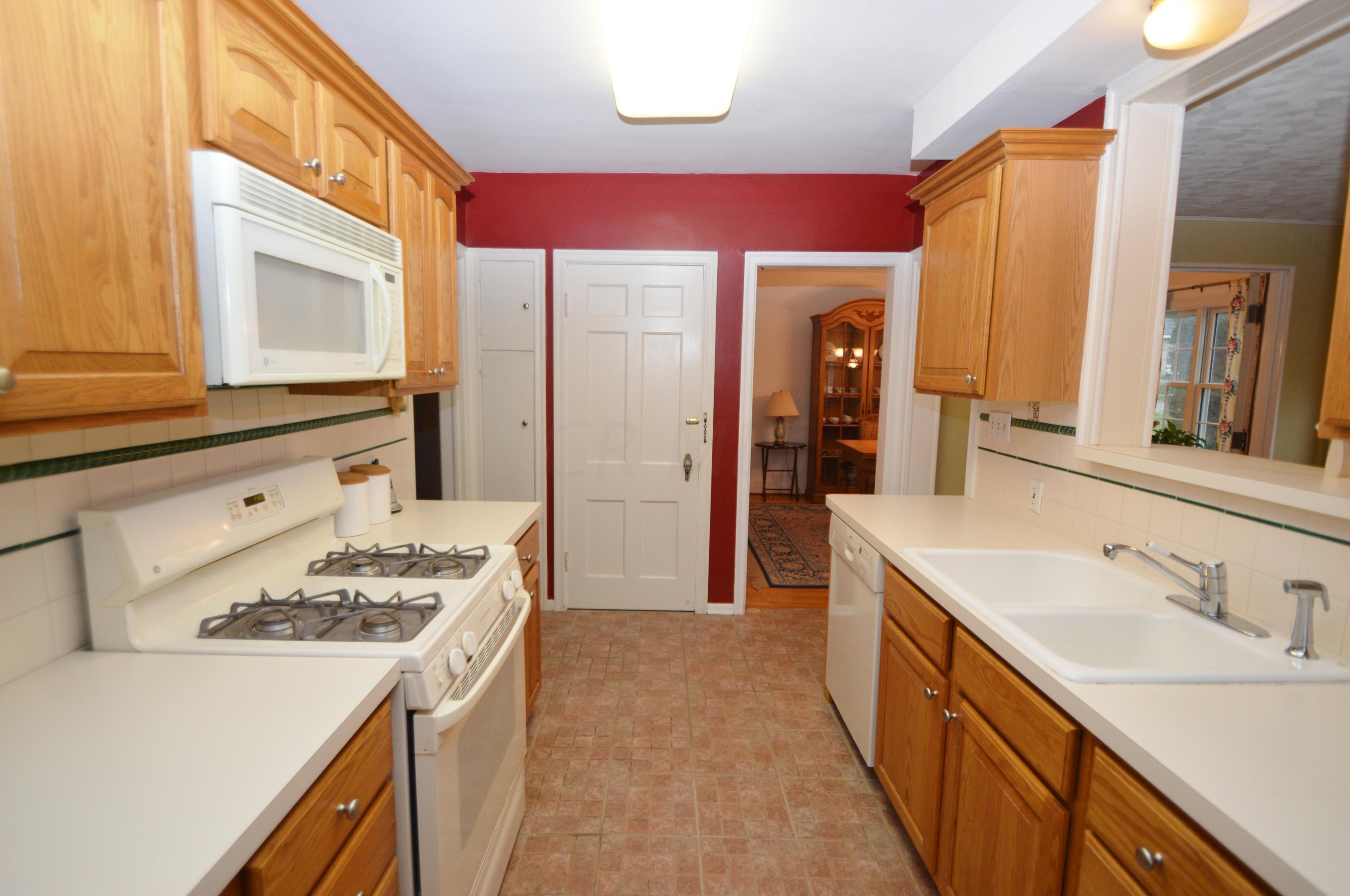 261 Blenheim Road Columbus, OH 43214 - Photo 10 of 26 Gallery Image 10