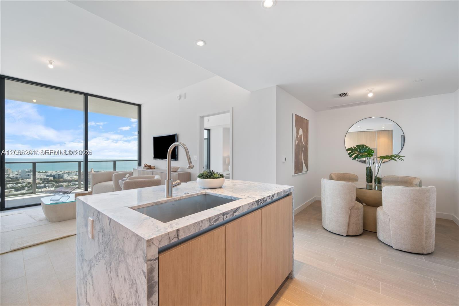 500 Alton Road, Unit 3304 Miami Beach, FL 33139 - Photo 7 of 28 Gallery Image 7