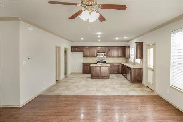 $364,900 | 10033 Butte Meadows Drive, Fort Worth, TX 76177