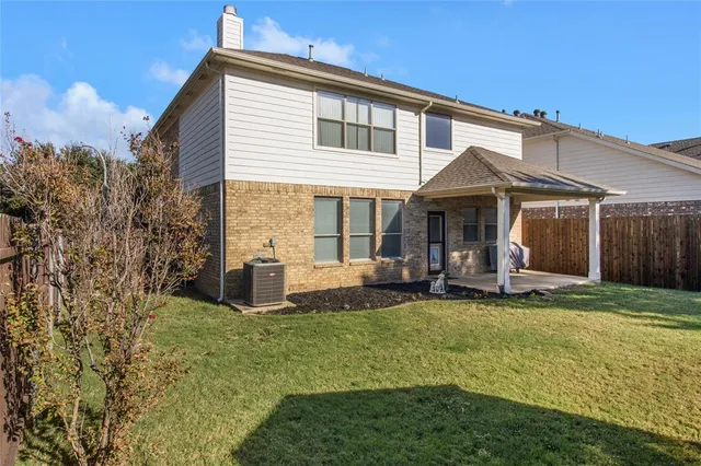 $364,900 | 10033 Butte Meadows Drive, Fort Worth, TX 76177