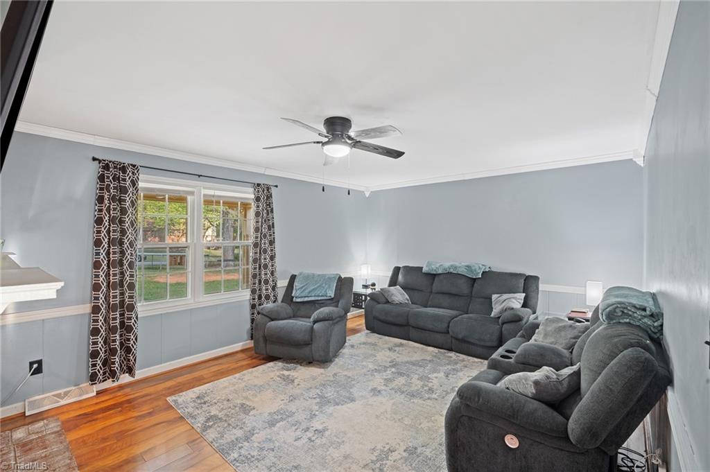 244 Pine Valley Road Thomasville, NC 27360 - Photo 3 of 20