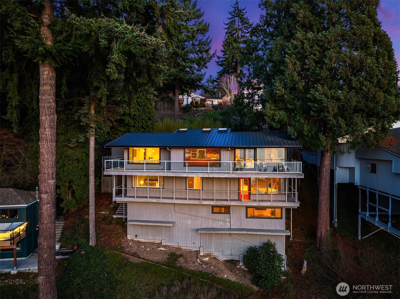 15733 25th Avenue Southwest Burien, WA 98166 - Photo 37 of 38 a front view of a house with a yard