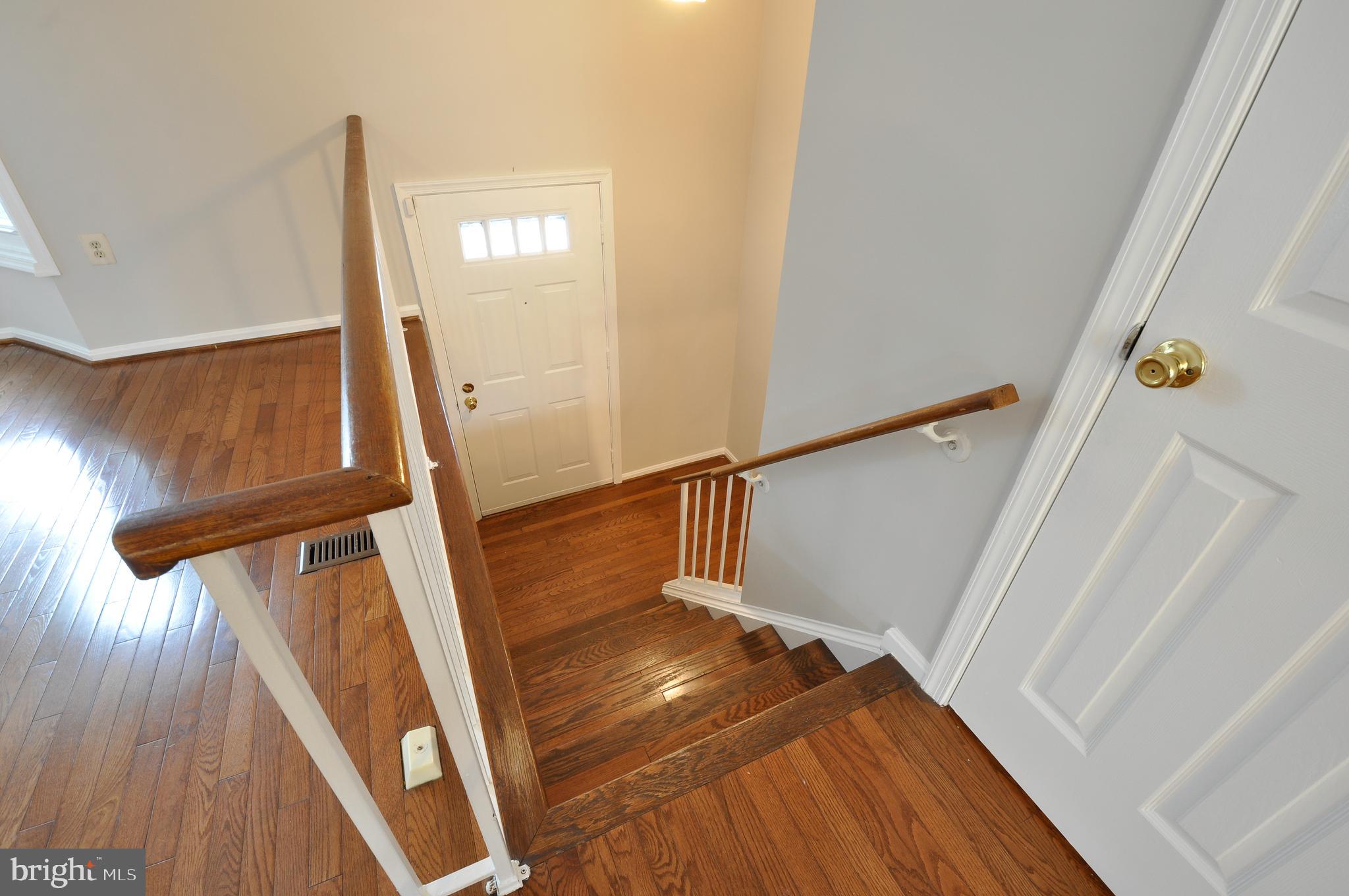 7375 St Thomas Loop Manassas, VA 20109 - Photo 5 of 35 Foyer