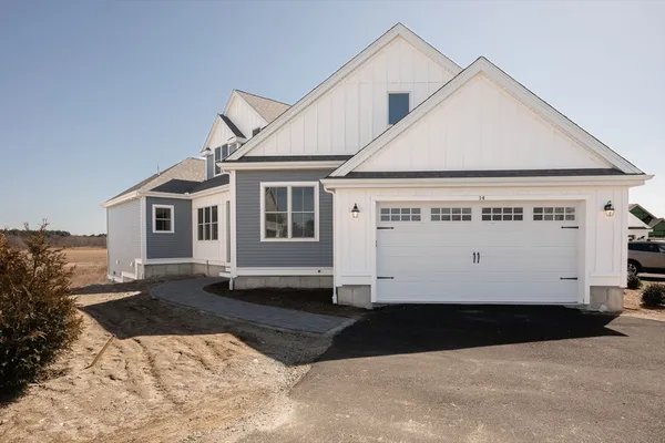 $735,000 | 60 Metacomet Road, Unit 17, West Bridgewater, MA 02379