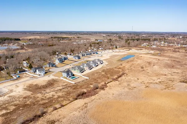 $735,000 | 60 Metacomet Road, Unit 17, West Bridgewater, MA 02379