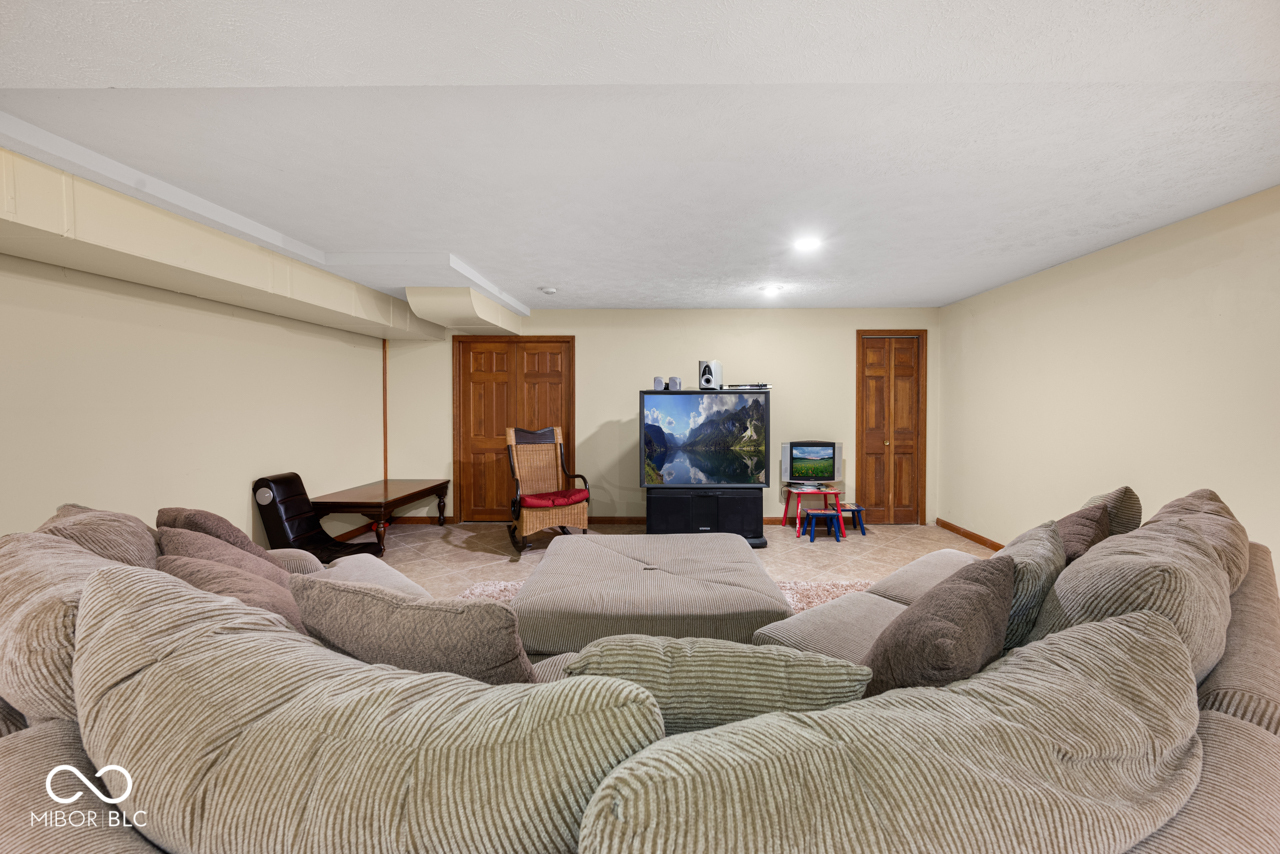 855 Edgemoor Road Terre Haute, IN 47802 - Photo 29 of 39