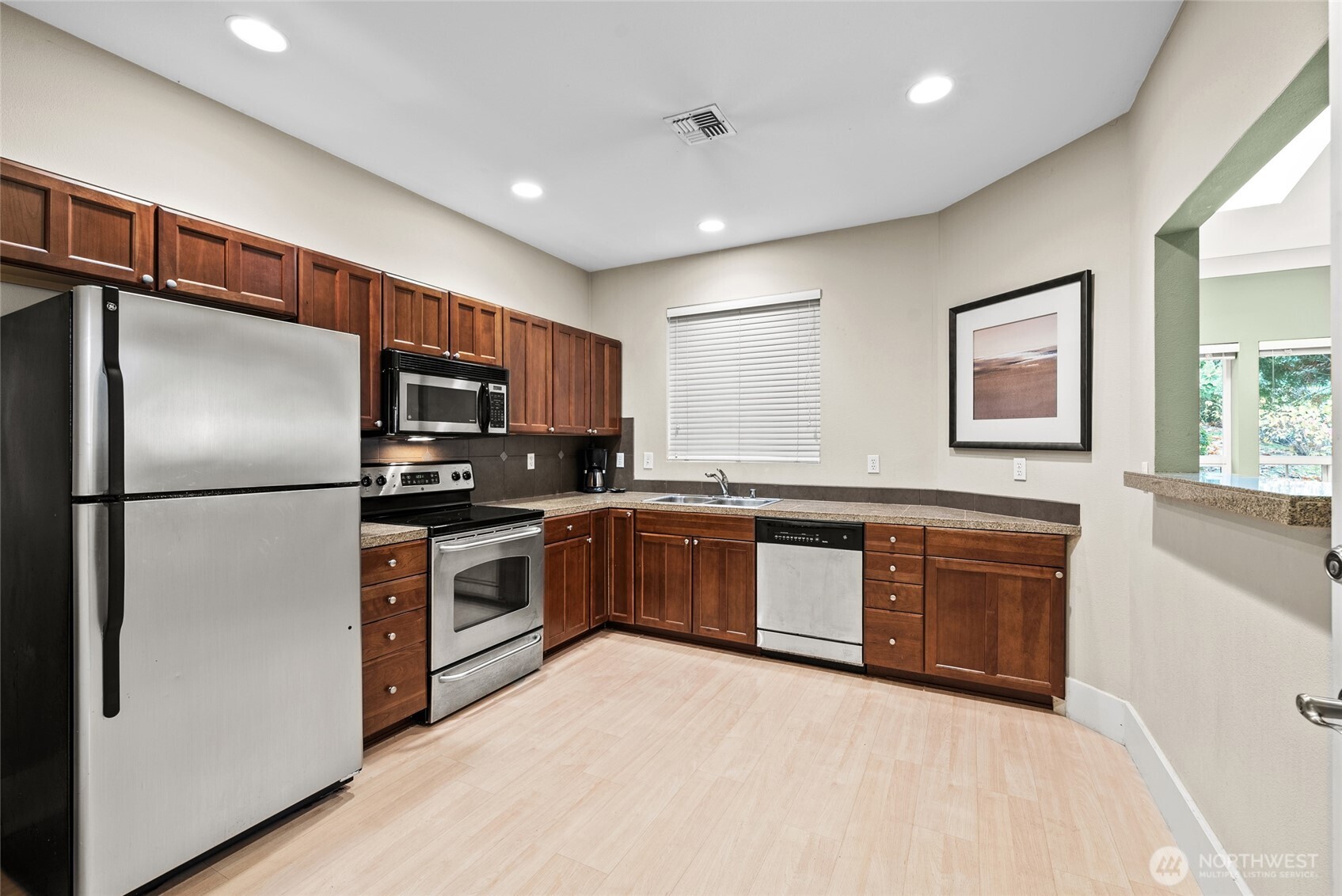 18930 Bothell Everett Highway, Unit G103 Bothell, WA 98012 - Photo 22 of 34