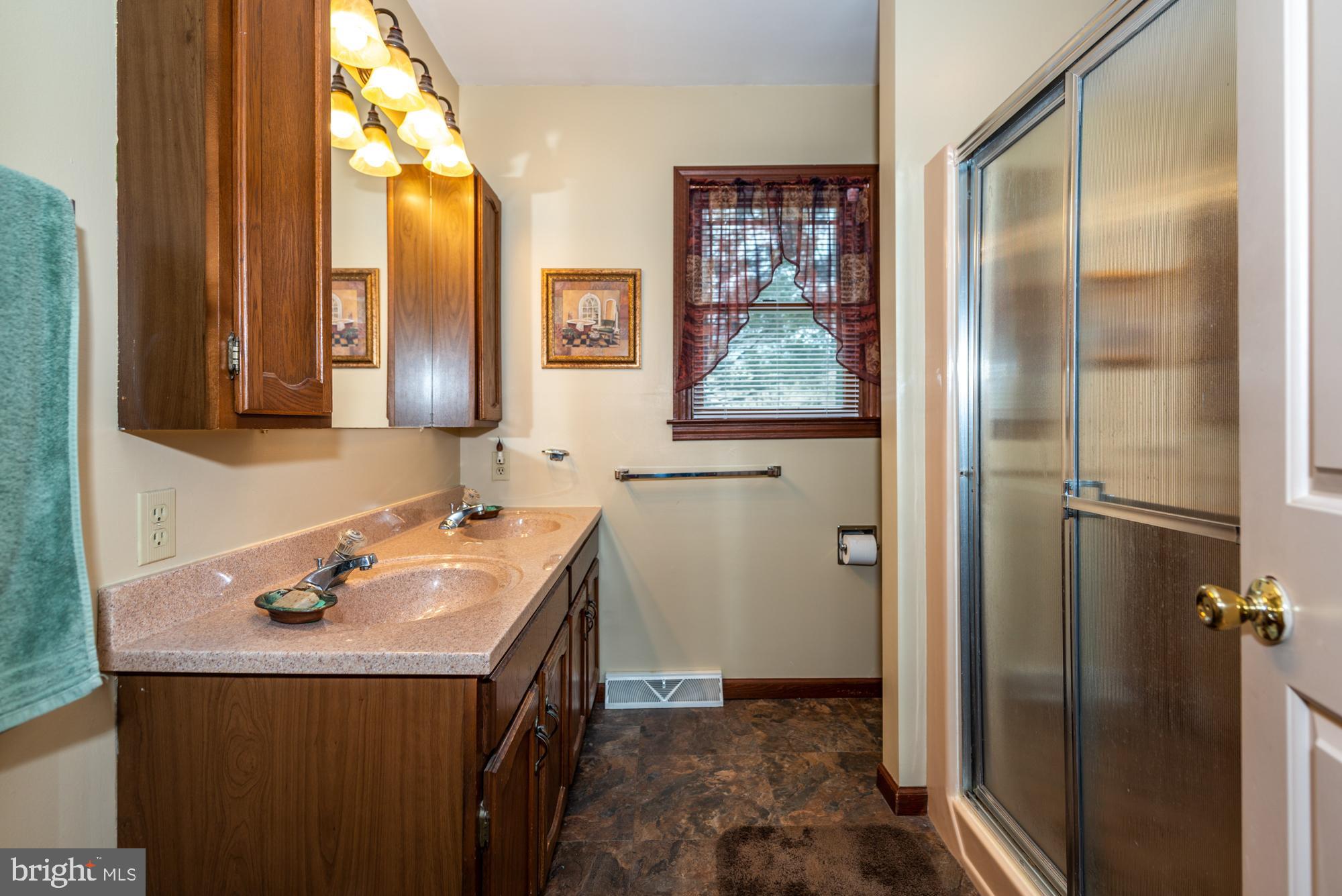 210 Bomberger Road Akron, PA 17501 - Photo 21 of 40 Master Bath