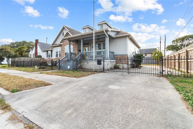 $619,900 | 2519 46th Street, Galveston, TX 77551