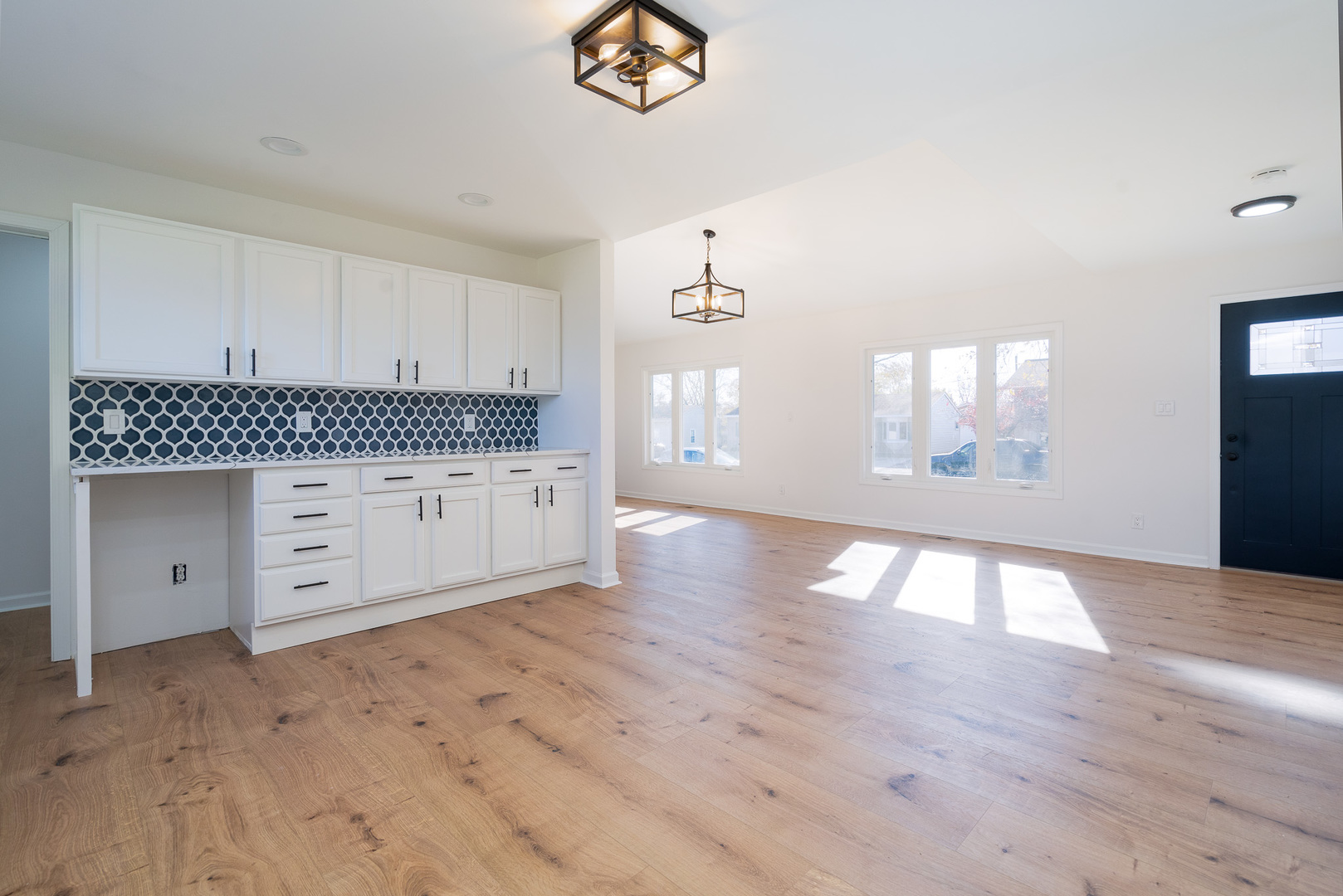 226 Hayes Avenue Romeoville, IL 60446 - Photo 8 of 28 Gallery Image 8