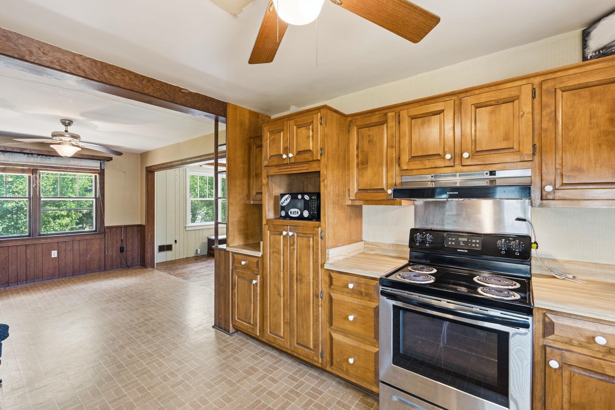 110 West Main Street Duncan, SC 29334 - Photo 10 of 44