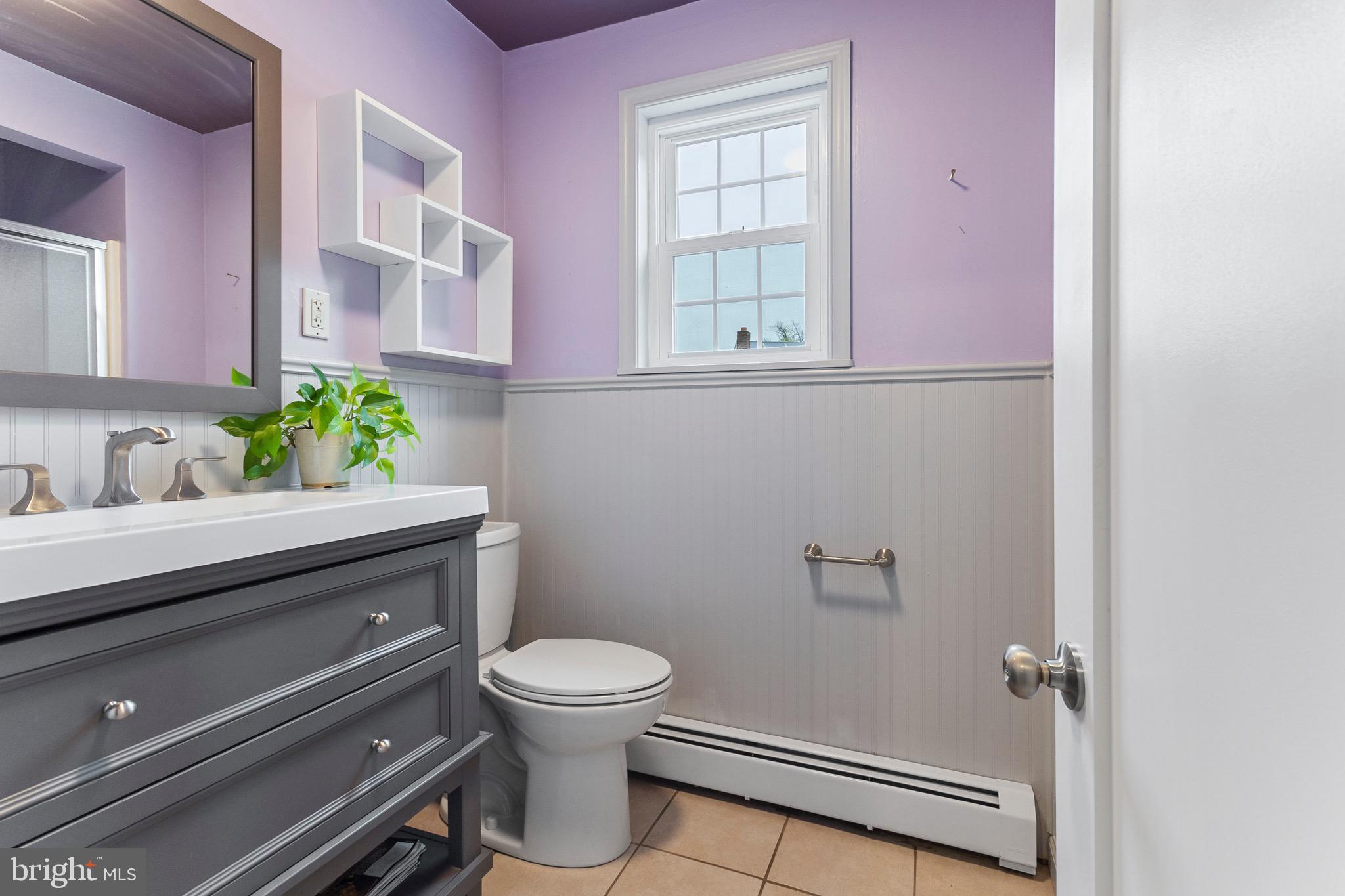 227 Springfield Road Aldan, PA 19018 - Photo 10 of 23 Full bath/ main level