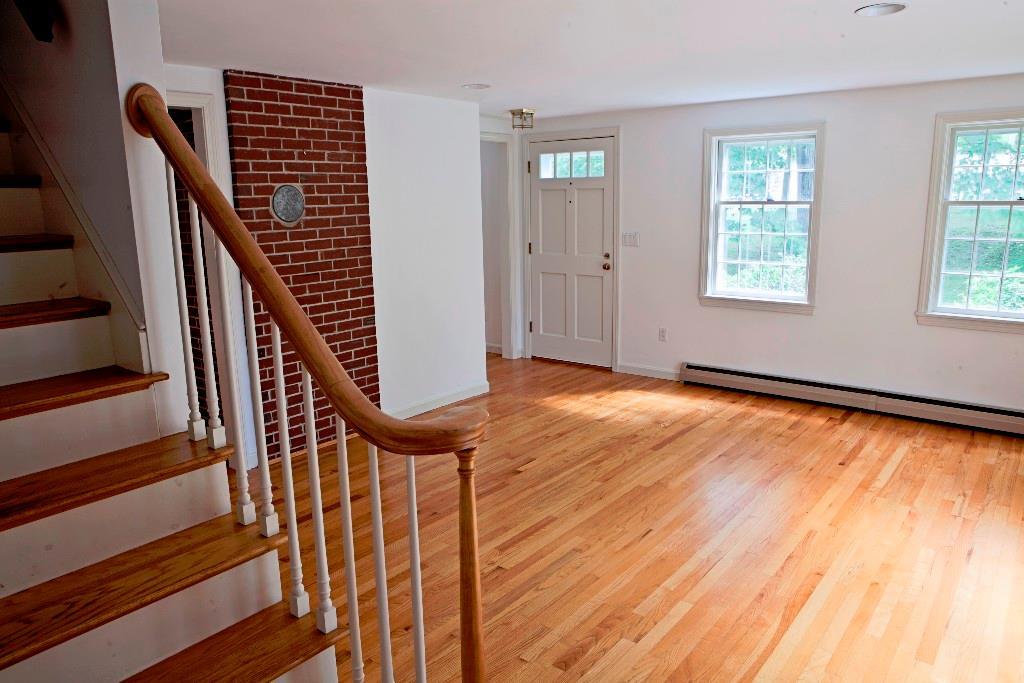 178 Foreside Road Cumberland, ME 04110 - Photo 23 of 31 formal living room