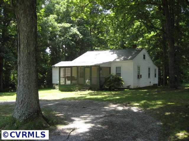 787 Broad St Road Manakin-Sabot, VA 23103 - Photo 1 of 8 Exterior Front - Front view