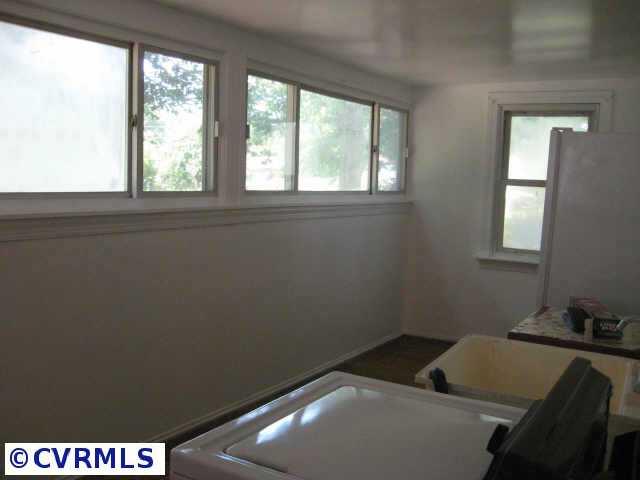 787 Broad St Road Manakin-Sabot, VA 23103 - Photo 5 of 8 Other - Enclosed rear porch / mudroom
