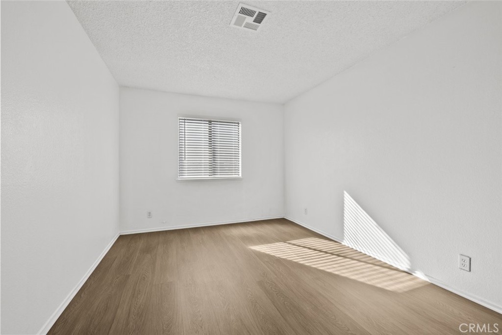 38501 Larkin Avenue, Unit 4 Palmdale, CA 93550 - Photo 16 of 26