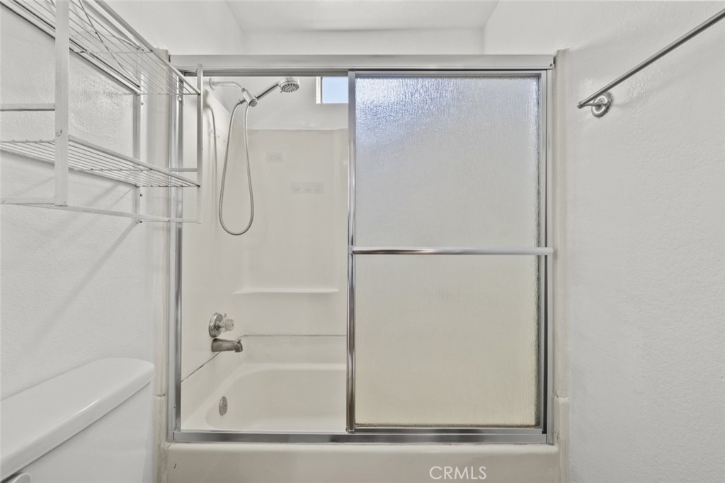 38501 Larkin Avenue, Unit 4 Palmdale, CA 93550 - Photo 20 of 26