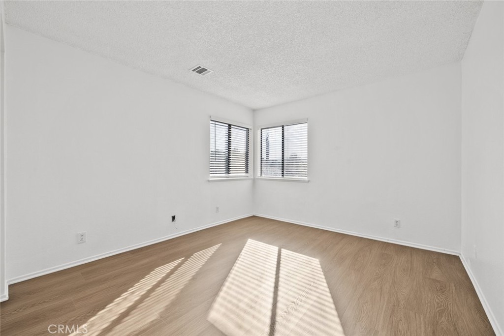 38501 Larkin Avenue, Unit 4 Palmdale, CA 93550 - Photo 21 of 26