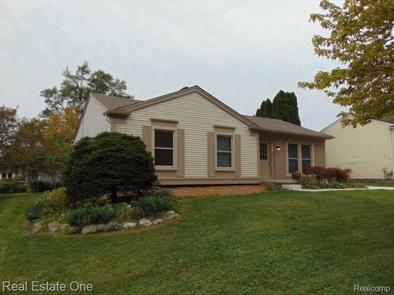 700 Bolinger Street Rochester Hills, MI 48307 - Photo 20 of 39