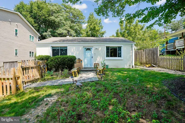 $2,750 | 3507 22nd Street South, Arlington, VA 22204
