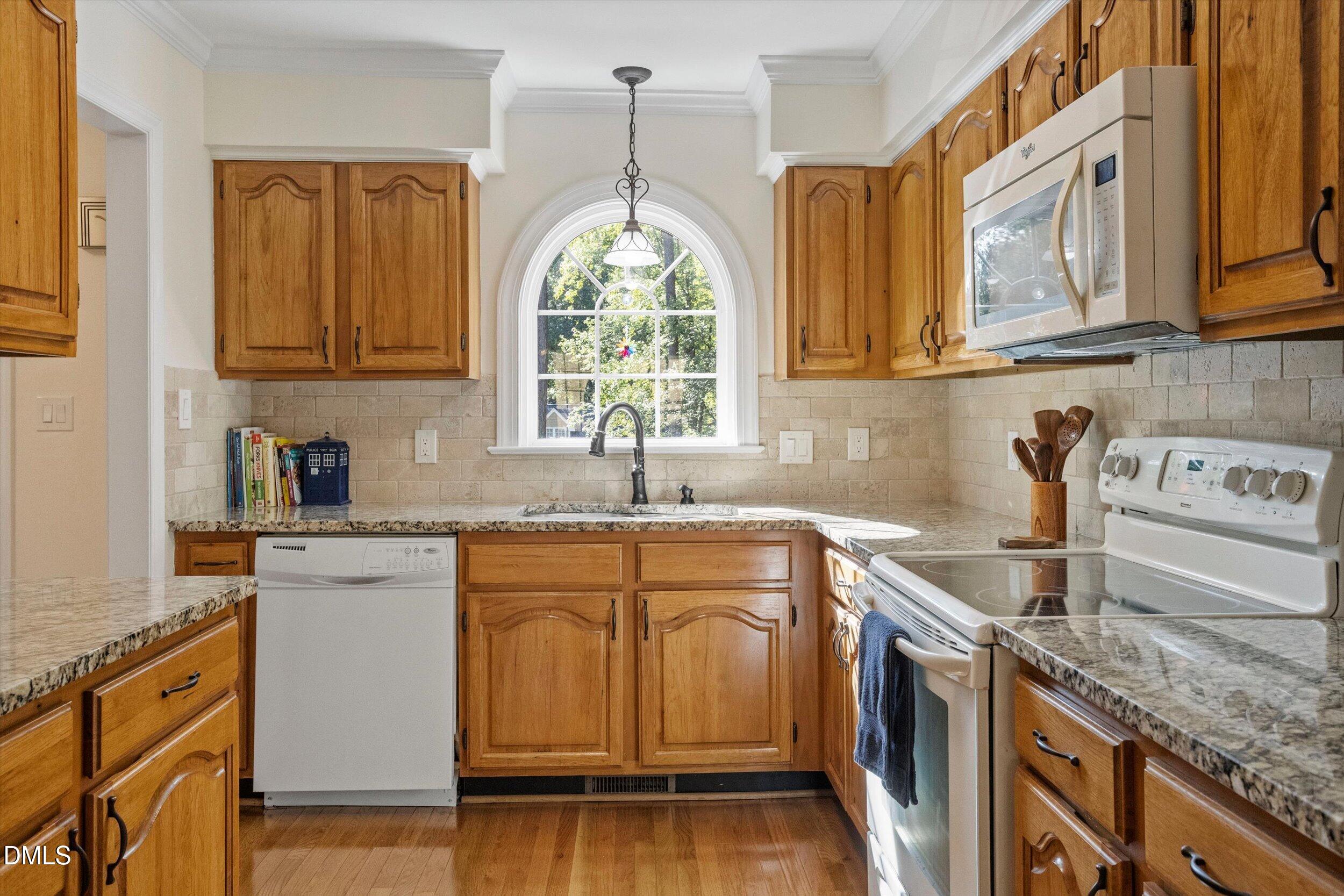 6707 Queen Annes Drive Raleigh, NC 27613 - Photo 5 of 33 Kitchen