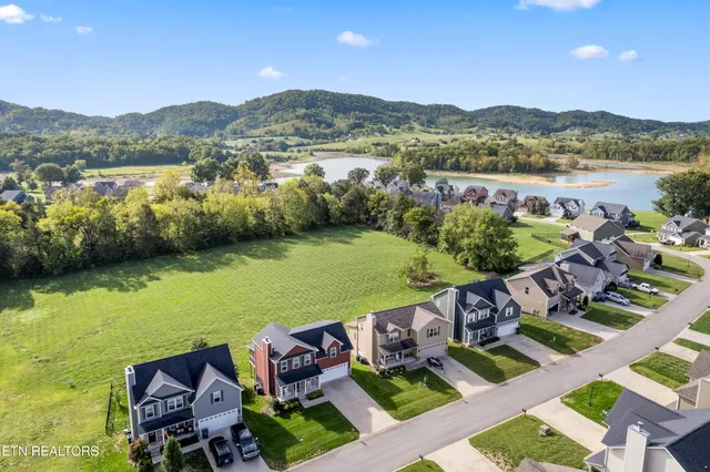 $449,000 | 298 Twilight Boulevard, Sharps Chapel, TN 37866