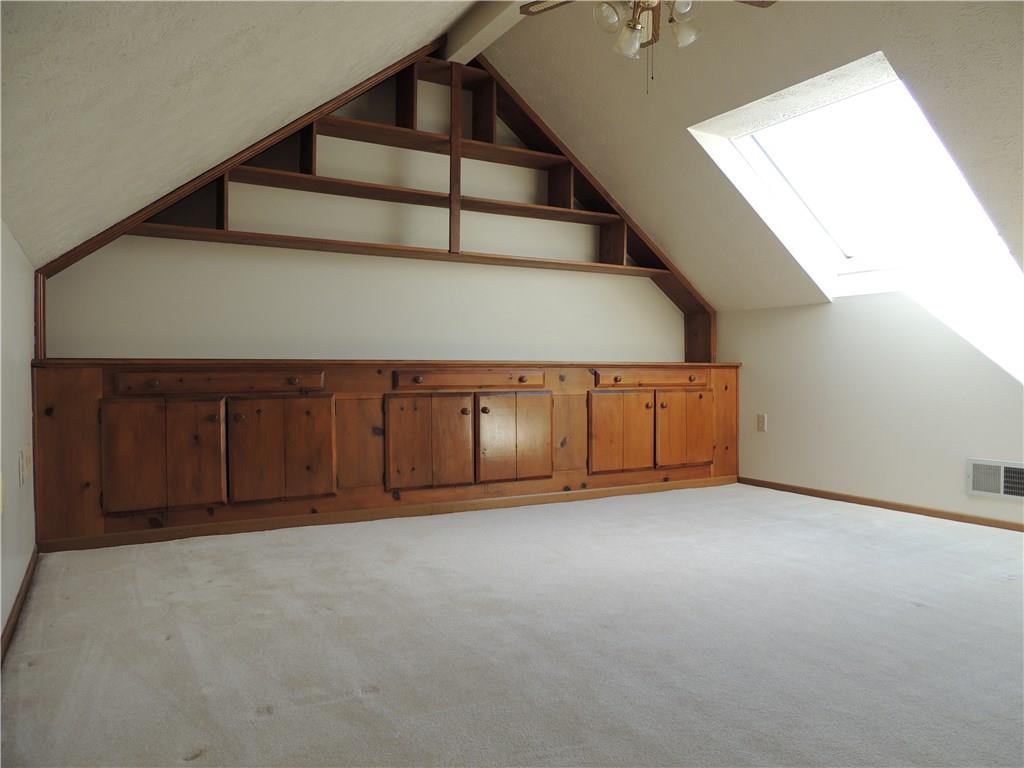 2584 A Grouse Ridge Franklin Park, PA 15090 - Photo 3 of 24 Gallery Image 3