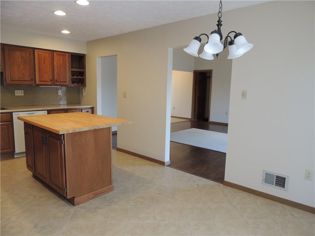 2584 A Grouse Ridge Franklin Park, PA 15090 - Photo 7 of 24 Gallery Image 7